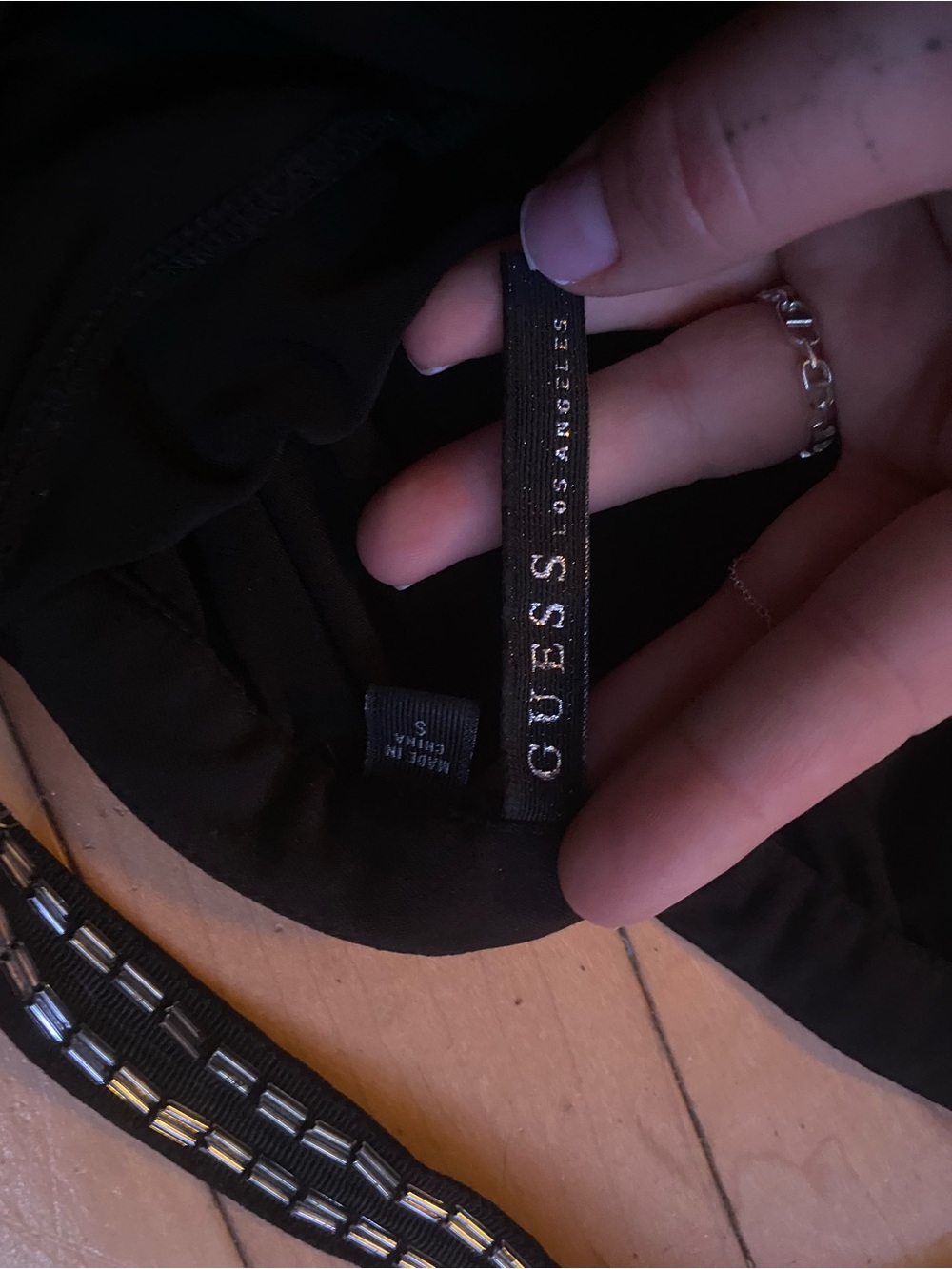 BLACK FOLDOVER DRESSES GUESS - Picture 4 of 4